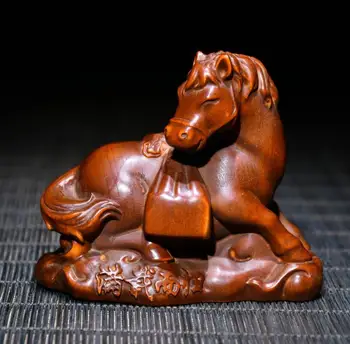 Архаизируйте статуята на коня са ръчно изработени от чемшир seiko